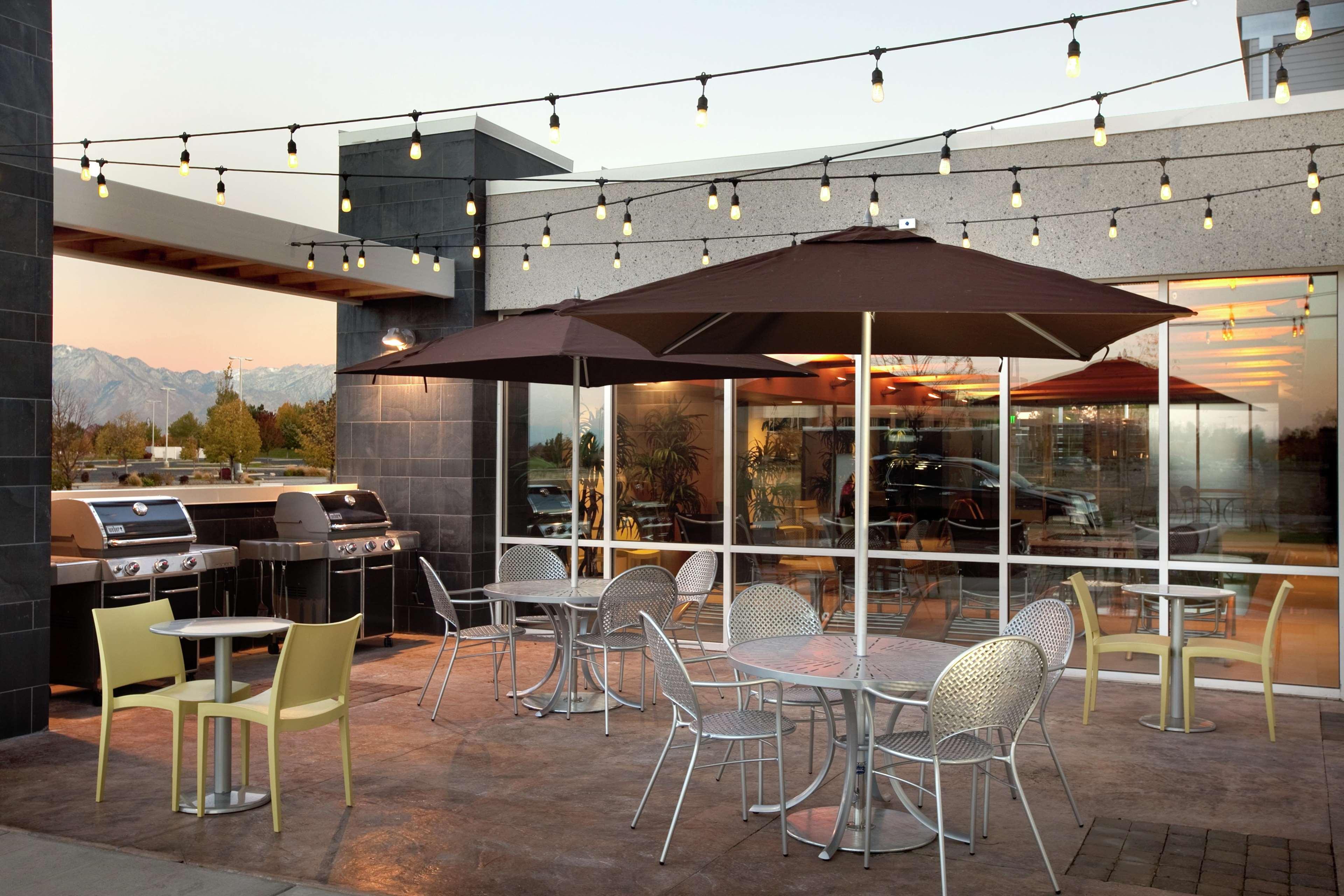 Home2 Suites By Hilton West Valley City Restaurant bilde